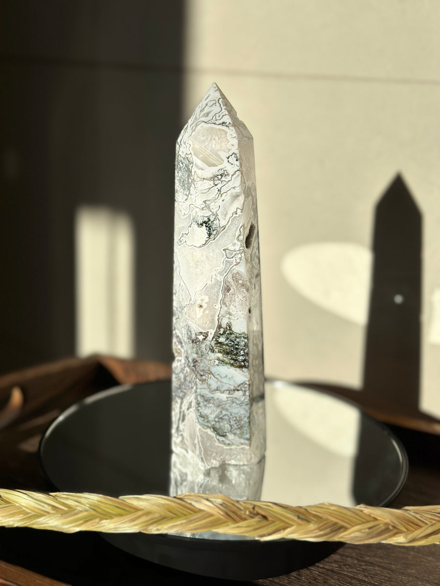 “Frozen Vibes” Icy White Moss Agate Tower